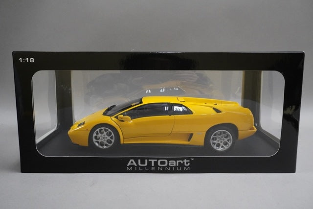 1:18 AUTOart 74526 Lamborghini Diablo 6.0 Yellow model car