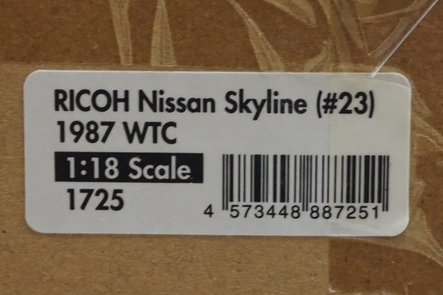 1:18 ignition model IG1725 RICOH Nissan Skyline WTC 1987 #23 with Kazuyoshi Hoshino figure