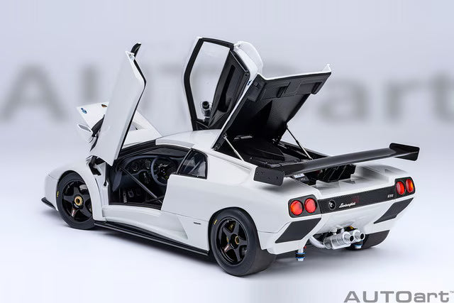 [ Pre-order ] 79136 AUTOart 1:18 Lamborghini Diablo GTR (White)