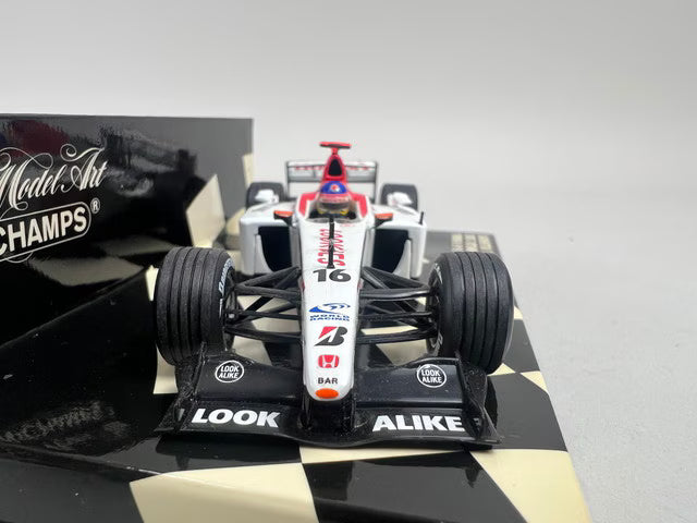 1:43 MINICHAMPS 400030086 BAR Honda Show Car 2003 #16 J. Villeneuve