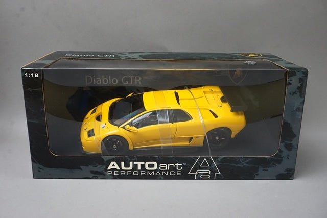 1:18 AUTOart 74521 Lamborghini Diablo GTR 2001 Yellow