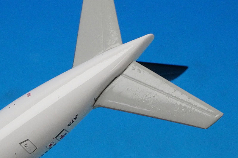 1:500 B777-200 ANA Star Alliance JA711A NH50022 ANA airplane model
