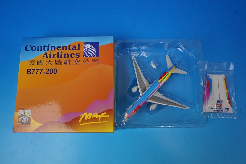 1:400 B777-200 Continental Airlines Millennium Paint N77014 55438 Dragon