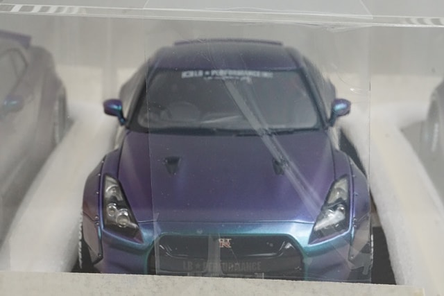 1:18 ignition model IG1033 LB-WORKS GT-R (R35) Metallic Purple / Green WEB Limited