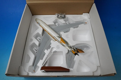 1:200 A380-800 Etihad Year of Zayed 2018 A6-APH XX2034 JC Wings airplane model