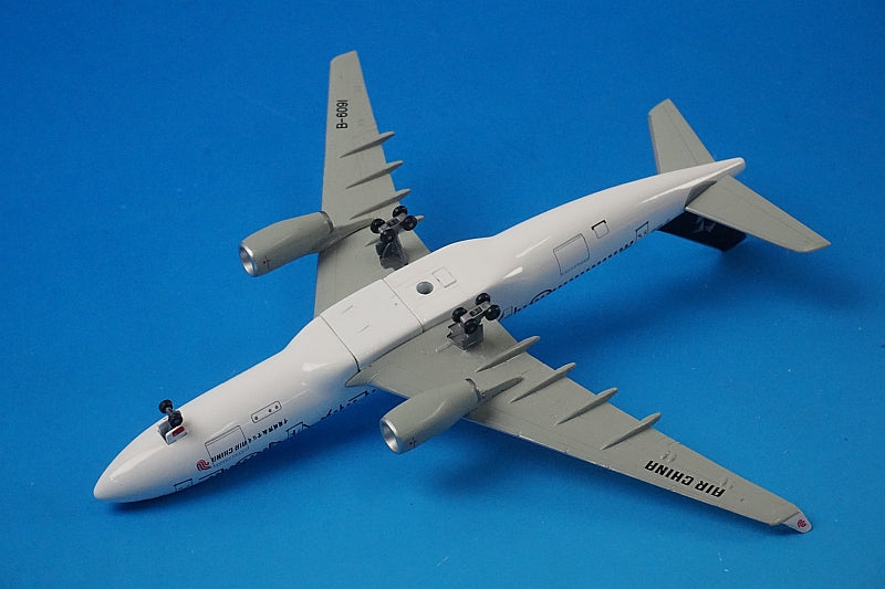 1:400 A330-200 Air China International China Star Alliance Star Alliance B-6091 55771 Dragon airplane model