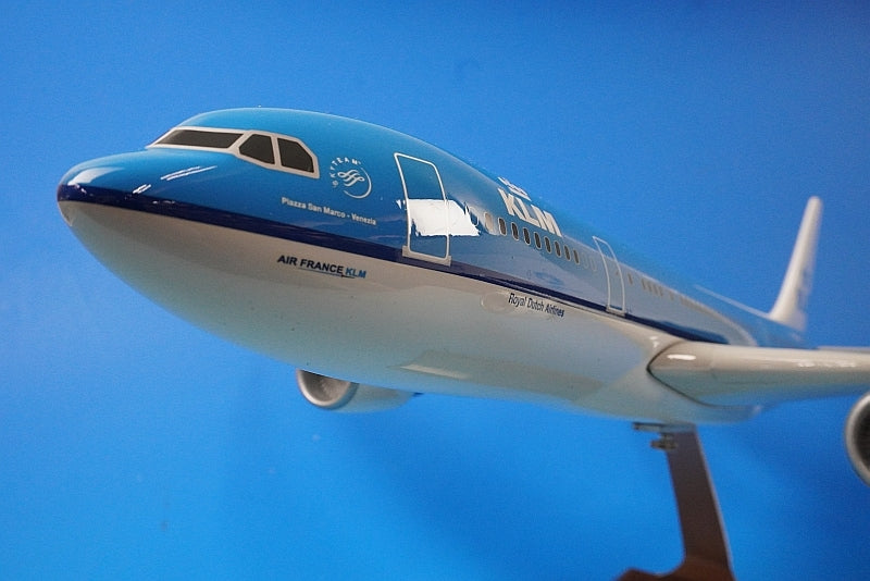 1:100 A330-200 KLM Netherlands PH-AOM PACMIN airplane model
