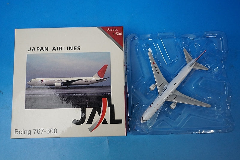 1:500 B767-300 Welcome to Japan! Japan 8266 NET Models airplane model