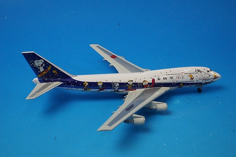 1:400 B747-400 ANA Snoopy Jet JA8961 C&C airplane model