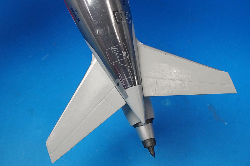 1:200 MD-11 AA American N1764B G2AAL435 Gemini airplane model