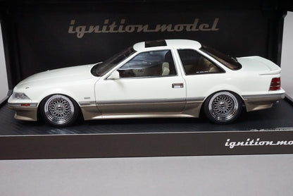 1:18 ignition model IG1323 Toyota Soarer Z20 3.0GT-LIMITED White / Silver