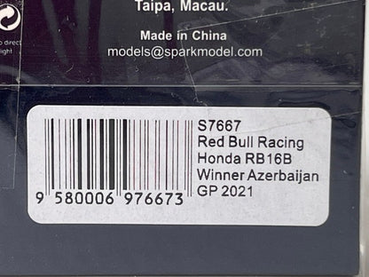 1:43 Spark S7667 Honda Red Bull Racing Honda RB16B 2021 Azerbaijan GP Winner (with Pit Board) S. Perez #11