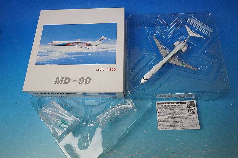 1:200 MD-90 JAS Akira Kurosawa No. 7 JA8070 BJE3040 JALUX airplane model