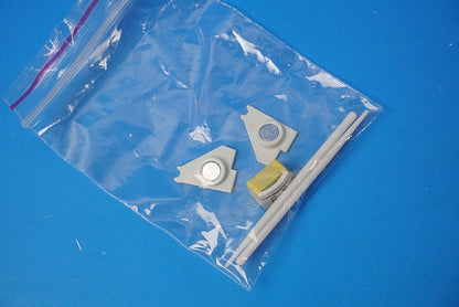 1:200 B767-200 JAL Old Tsurumaru Livery EXPO'90 Osaka JA8233 JF-767-2-001P JFox Models airplane model