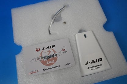 1:200 Embraer 190 JAL J-AIR Shimajiro Jet JA254J EW2190002 JC Wings airplane model