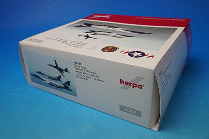 1:200 B-1B US Air Force 116th Operational Group 128th Bombardment Squadron Robbins Air Base 558181 Herpa airplane model