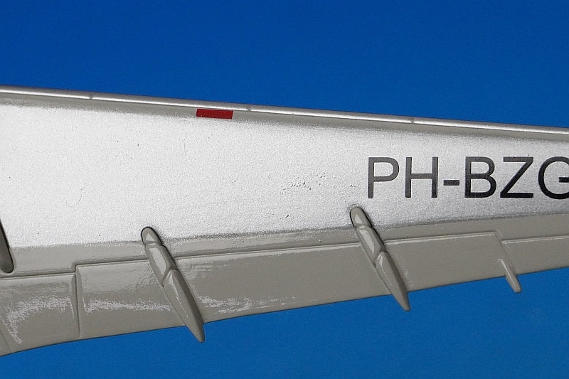 1:200 B767-300 KLM Netherlands PH-BZG 2300 JC Wings airplane model
