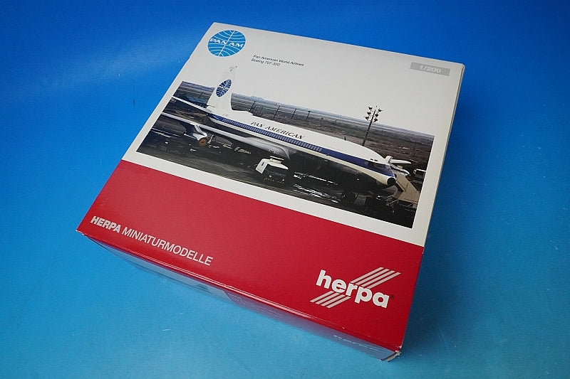 1:200 PANAM Jet Clipper Golden Eagle N714PA 556835 Herpa airplane model