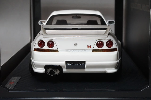 1:18 ignition model IG1310 Nissan Skyline GT-R (R33) Vspec White