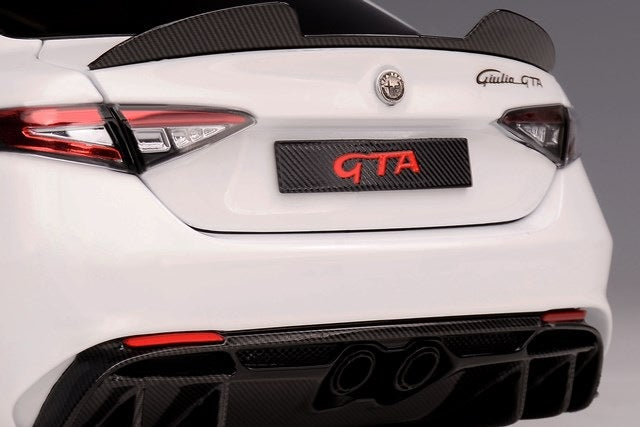 M89003 MOTORHELIX 1:18 Alfa Romeo Giulia GTA Bianco Trofed