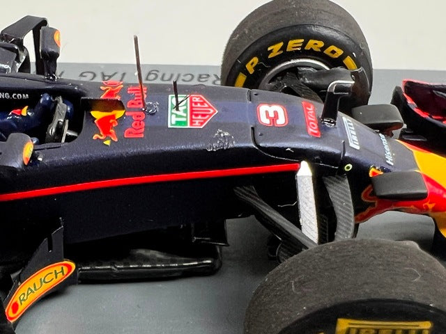1:43 SPARK S5007 Red Bull Racing TAG Heuer RB12 Australian GP 2016 #3 D. Ricciardo model car