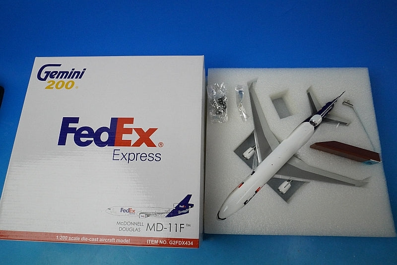 1:200 MD-11F FedEX N608FE G2FDX434 Gemini airplane model