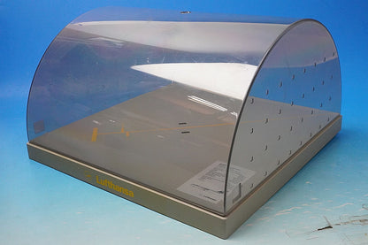1:200 B747-400 Lufthansa Bonn D-ABVB Outer box missing. Comes with a dome-shaped plastic case. Herpa Premium airplane model
