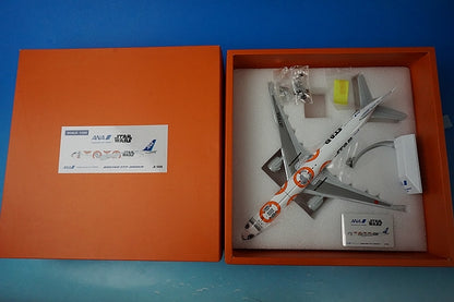 1:200 B777-300 ANA STAR WARS BB-8 JA789A EW277W007 JC Wings airplane model