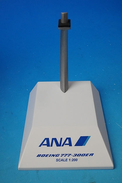1:200 B777-300ER ANA Inspiratrion of JAPAN TOMODACHI JA777A EW277W005 JC Wings airplane model