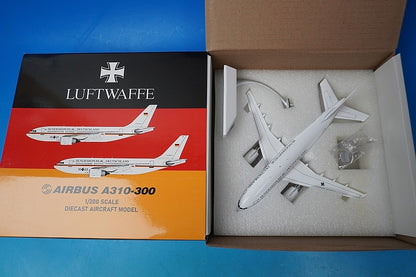 1:200 A310-300 German Government Aircraft 10+22 XX2787 JC Wings airplane model