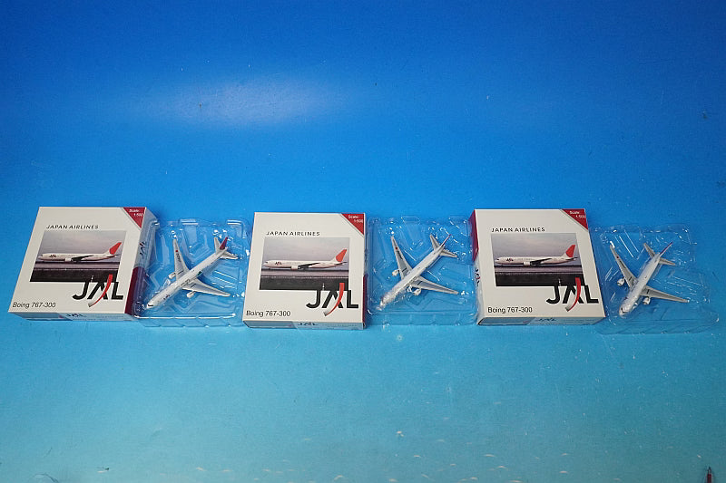 1:500 B767-300 Welcome to Japan! Japan Set of 3 JA8253 JA8397 NET Models airplane model