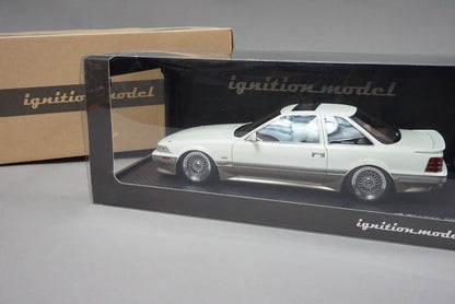 1:18 ignition model IG1323 Toyota Soarer Z20 3.0GT-LIMITED White / Silver