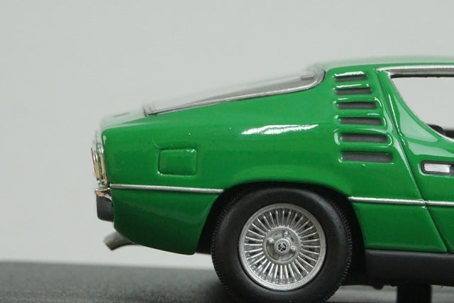 1:43 MINICHAMPS 400120621 Alfa Romeo Montreal 1973 Green model car