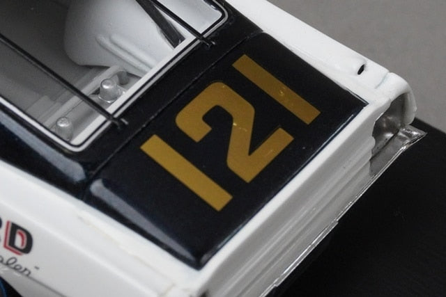 1:43 SPARK S3594 Ford Torino Riverside Winner 1968 #121