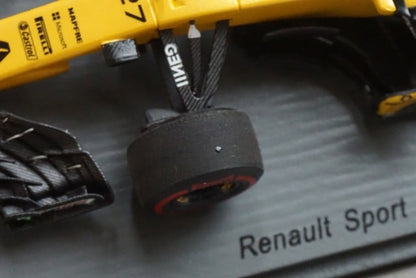 1:43 SPARK S5035 Renault Sport R.S.17 Bahrain GP 2017 #27 Nico Hulkenberg model car