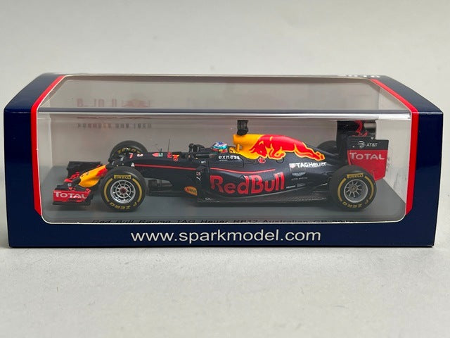 1:43 SPARK S5007 Red Bull Racing TAG Heuer RB12 Australian GP 2016 #3 D. Ricciardo model car