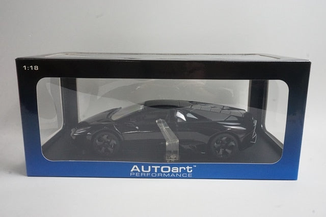 1:18 AUTOart 74592 Lamborghini Reventon Black
