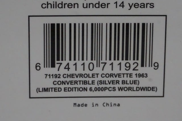 1:18 AUTOart 71192 Chevrolet Corvette Convertible 1963 Silver Blue