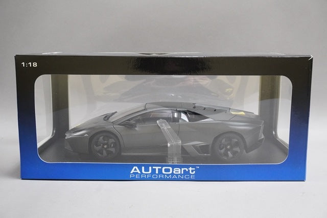 1:18 AUTOart 74591 Lamborghini Reventon Gray model car