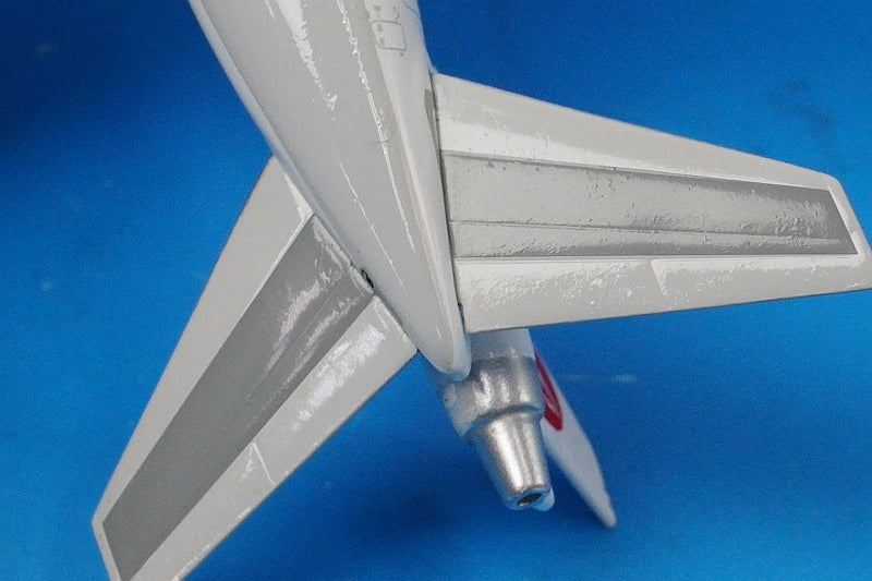 1:400 DC-10-40 JAA Japan Asia JA8532 10173 Phoenix airplane model