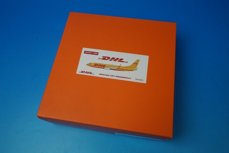 1:200 B737-800 BDSF DHL N916SC EW2738013 JC Wings airplane model