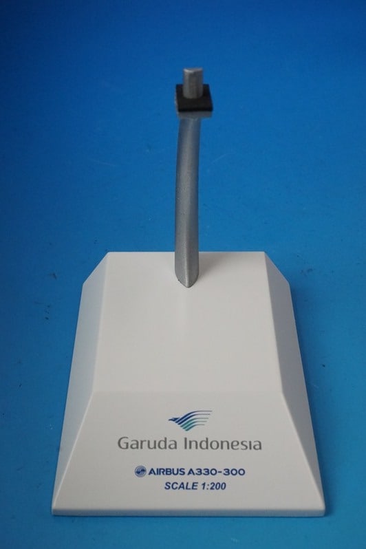 1:200 A330-300 Garuda Indonesia Mask On PK-GHC LH2270 JC Wings airplane model