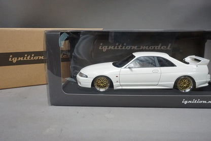 1:18 ignition model IG1310 Nissan Skyline GT-R (R33) Vspec White