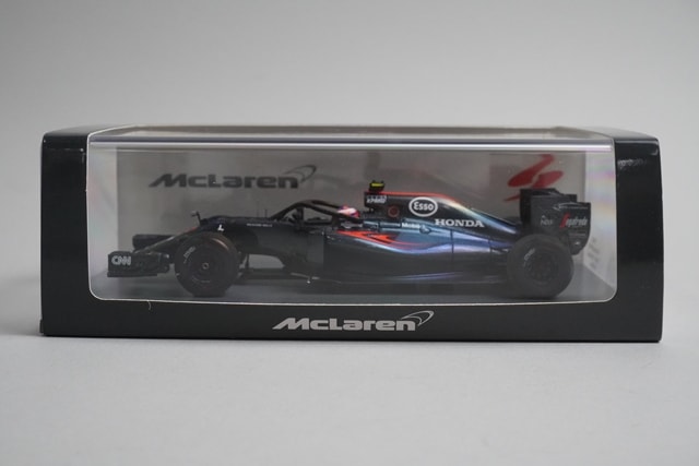 1:43 Spark S5022 McLaren Honda MP4-31 Italian GP 2016 #22 model car