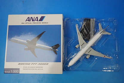 1:500 B777-300ER ANA Star Alliance JA731A NH50023 ANA airplane model