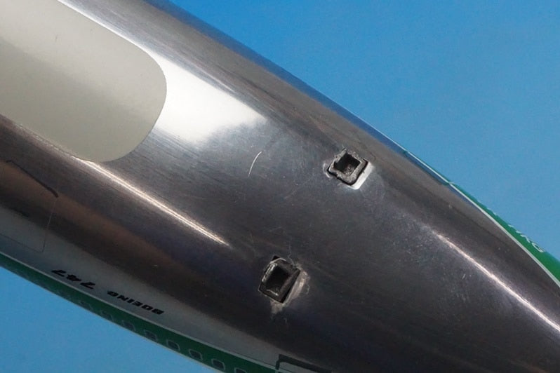 1:200 B747-267B Cathay Pacific VR-HKG XX2857 JC Wings airplane model