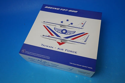 1:200 B737-800 Republic of China Air Force Taiwan Air Force #3701 LH2243 JC Wings airplane model