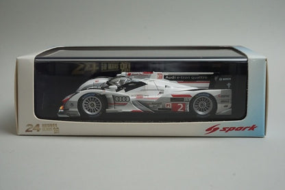 1:43 SPARK 43LM13 Audi R18 e-tron quattro Le Mans Winner 2013 #2 model car