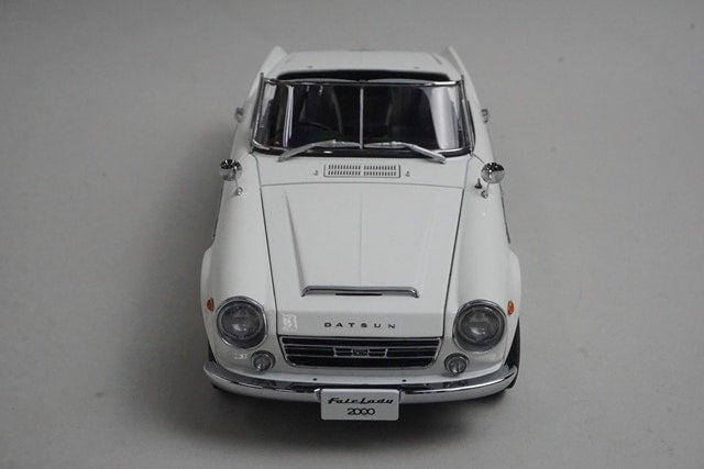 1:18 AUTOart 77433 Datsun Fairlady 2000 SR311 White model car