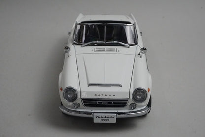 1:18 AUTOart 77433 Datsun Fairlady 2000 SR311 White model car